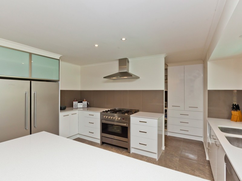 5 Lutana Street, Nerang QLD 4211