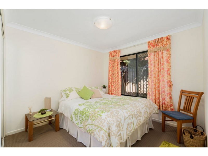 12 Greenbank Circuit, Carrara QLD 4211