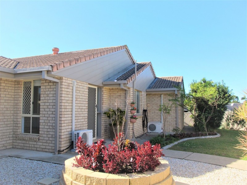 22 Hastings Crescent, Carrara QLD 4211