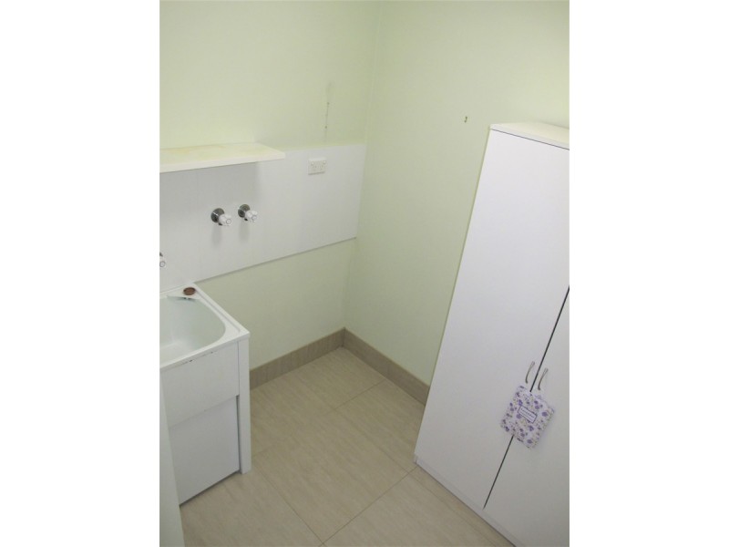 22 Hastings Crescent, Carrara QLD 4211