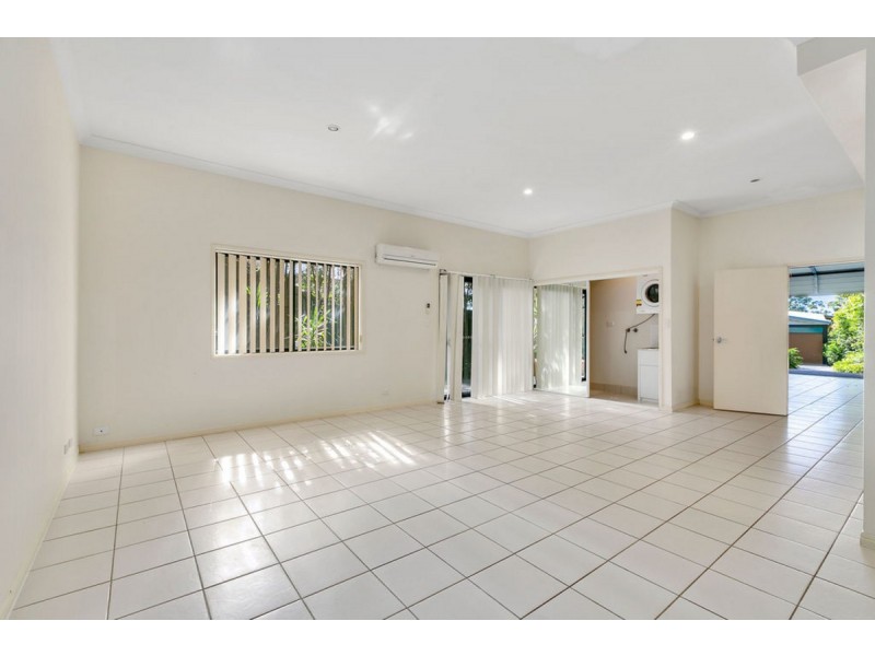 28/2 Ridgeline Way, Highland Park QLD 4211