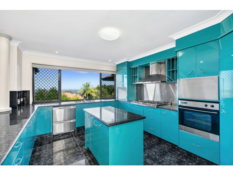 75 Armstrong Way, Highland Park QLD 4211