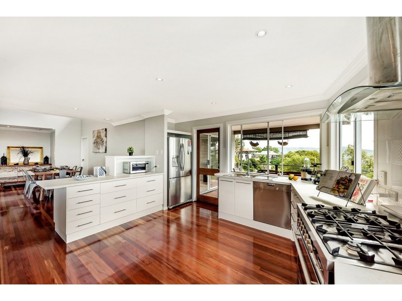 31 Tara Vista Boulevard, Highland Park QLD 4211