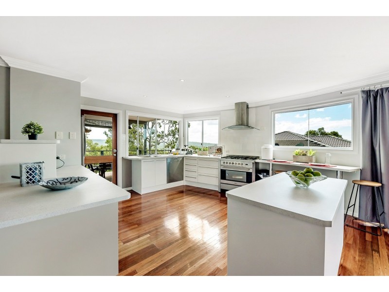 31 Tara Vista Boulevard, Highland Park QLD 4211