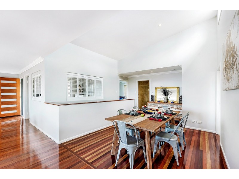 31 Tara Vista Boulevard, Highland Park QLD 4211