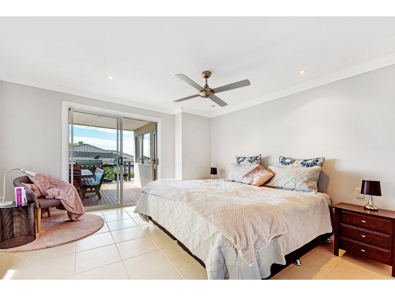 31 Tara Vista Boulevard, Highland Park QLD 4211