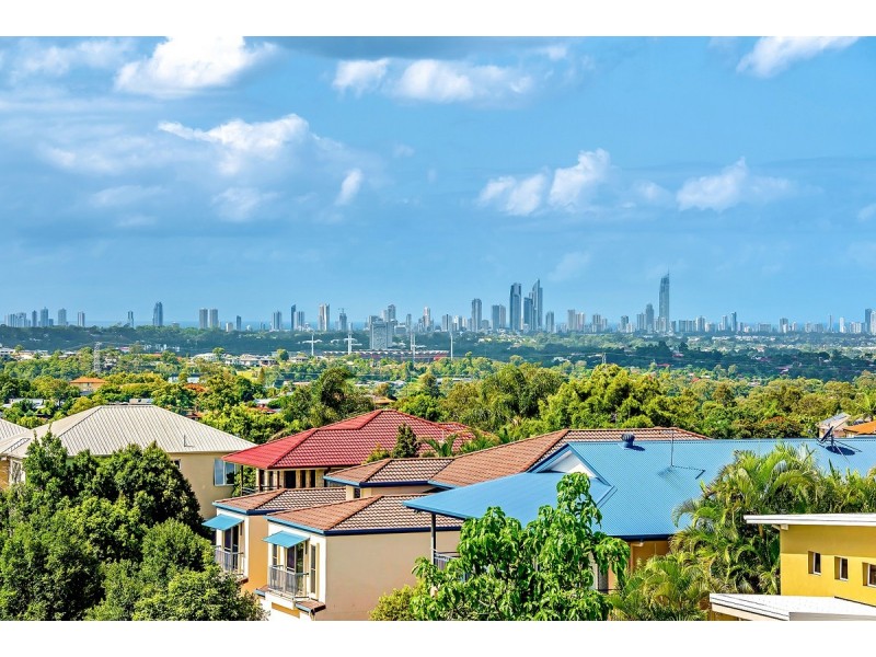 31 Tara Vista Boulevard, Highland Park QLD 4211