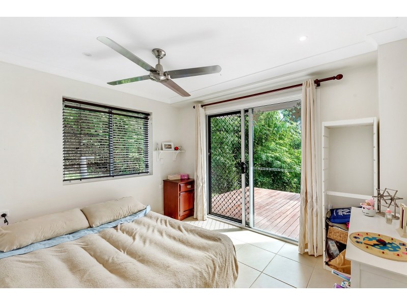 31 Tara Vista Boulevard, Highland Park QLD 4211