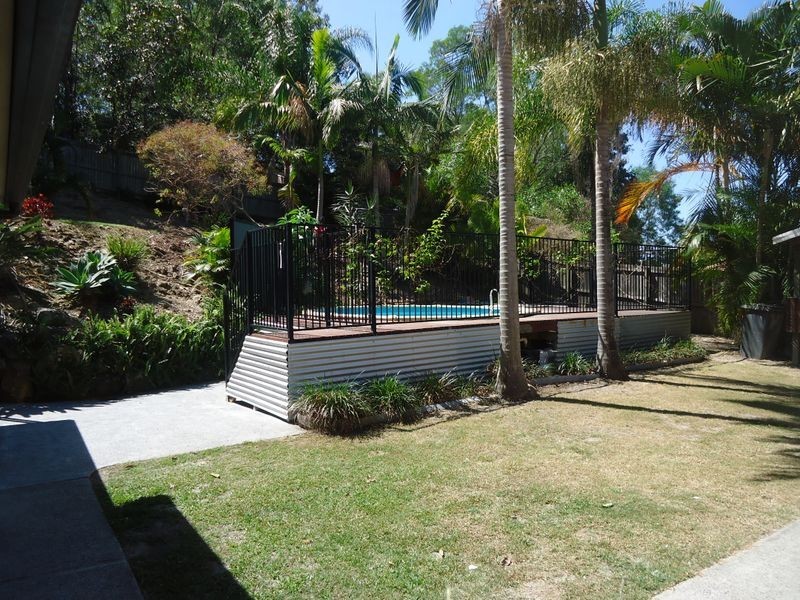 47 Renfrew Drive, Highland Park QLD 4211