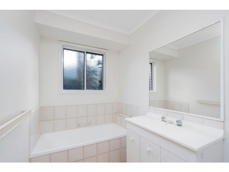 34 Oakdale Avenue, Nerang QLD 4211