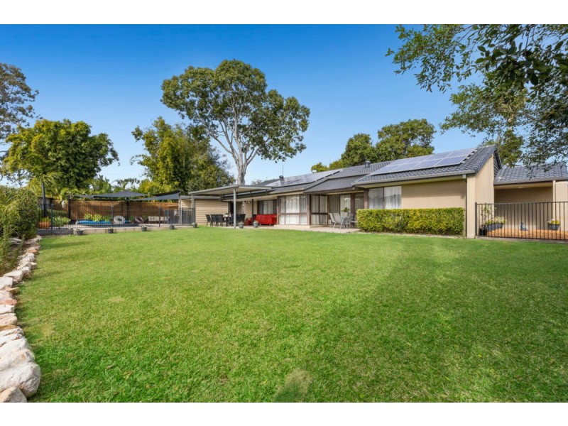 69 Chisholm Road, Carrara QLD 4211