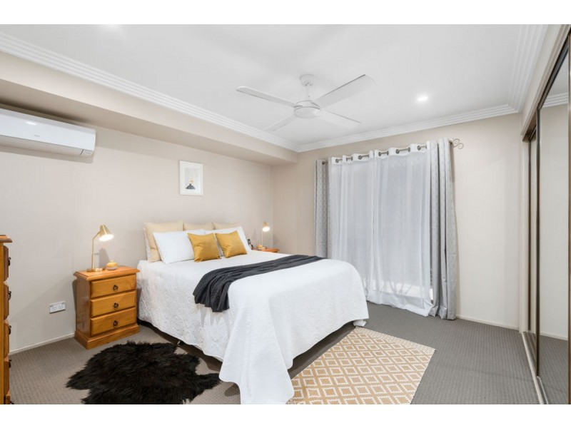 69 Chisholm Road, Carrara QLD 4211