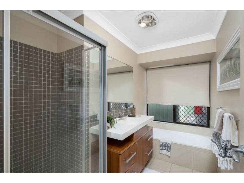 69 Chisholm Road, Carrara QLD 4211