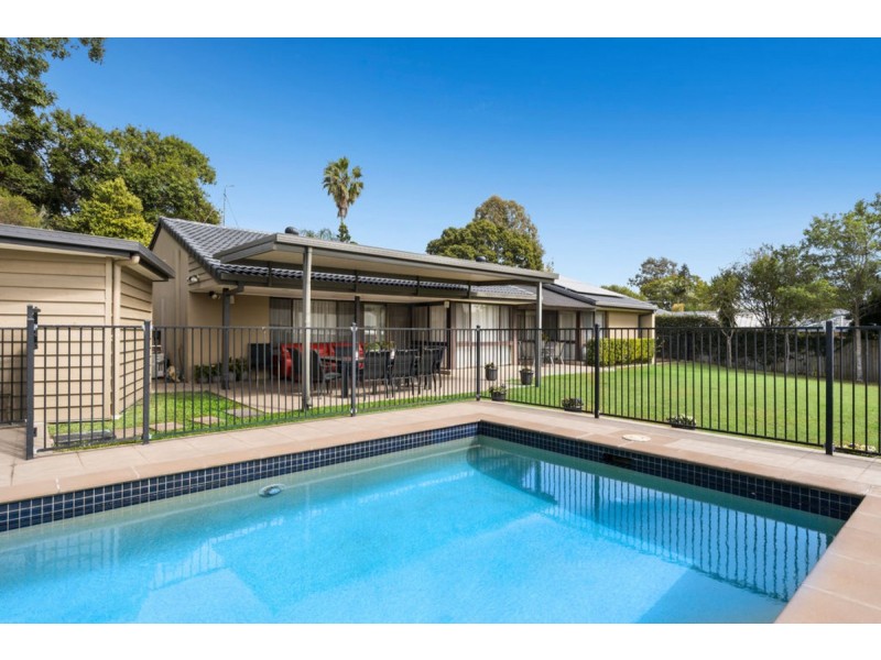 69 Chisholm Road, Carrara QLD 4211