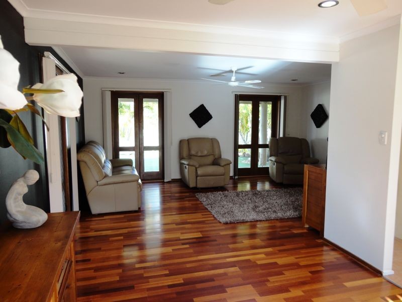 4 Nerang River Drive, Nerang QLD 4211