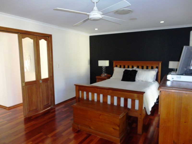 4 Nerang River Drive, Nerang QLD 4211
