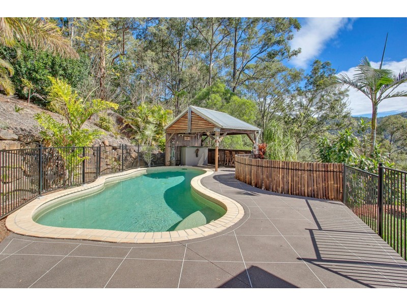56 Witheren Road, Clagiraba QLD 4211