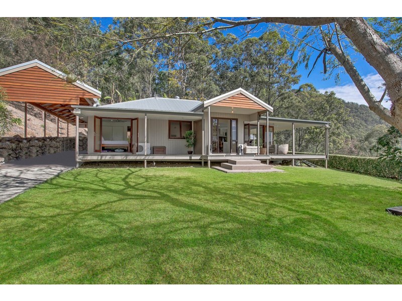 56 Witheren Road, Clagiraba QLD 4211
