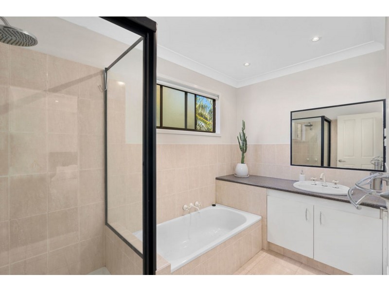 12 Mortensen Road, Nerang QLD 4211