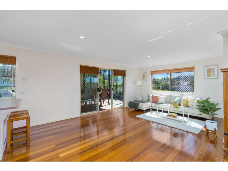 17 Polynesia Avenue, Pacific Pines QLD 4211