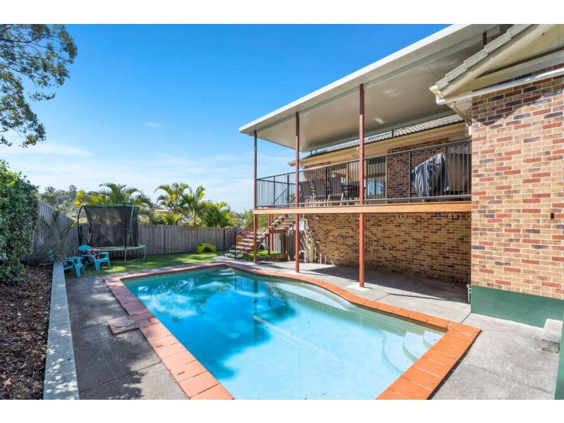 17 Polynesia Avenue, Pacific Pines QLD 4211