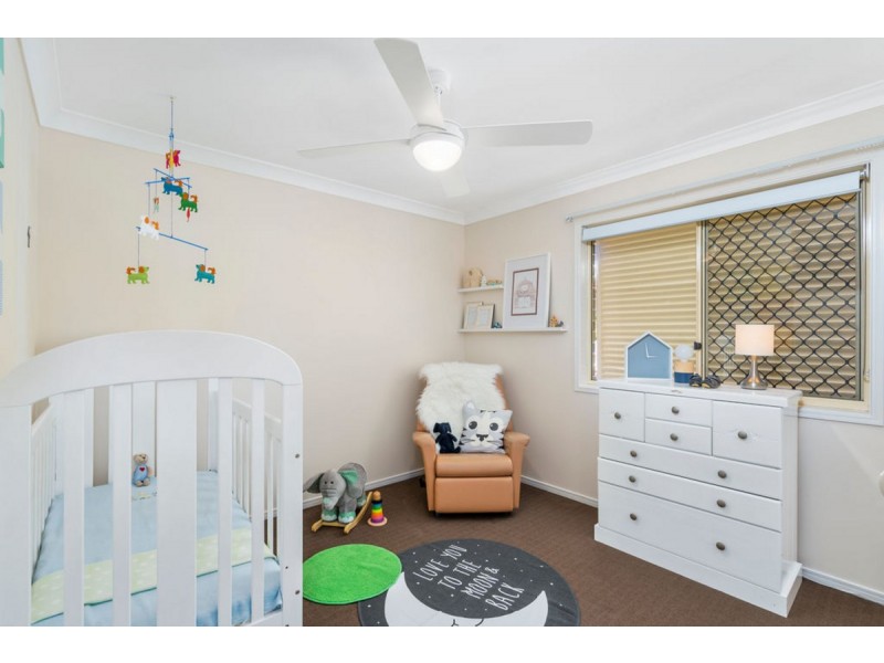 17 Polynesia Avenue, Pacific Pines QLD 4211