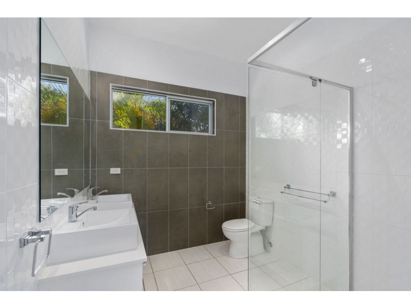 3 Ainsley Avenue, Ashmore QLD 4214