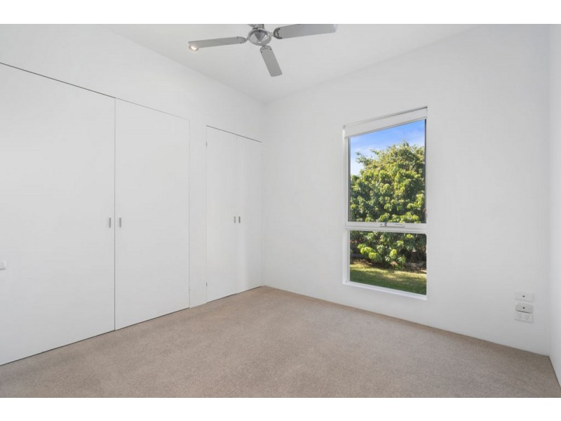 3 Ainsley Avenue, Ashmore QLD 4214