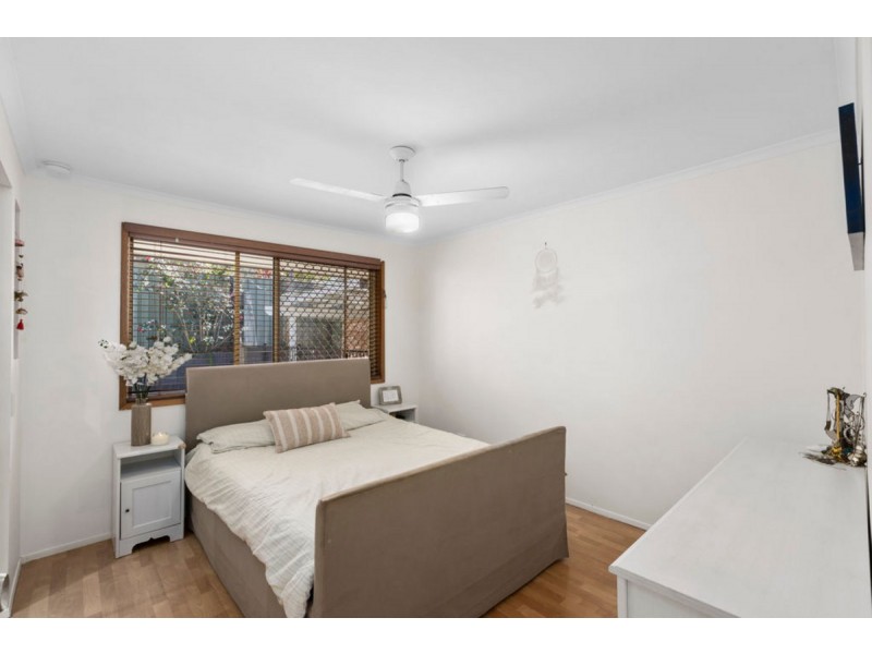 2 Marimar Place, Highland Park QLD 4211