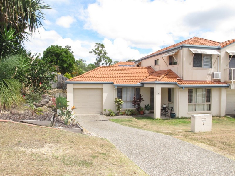 1/5 Kowhai Place, Nerang QLD 4211