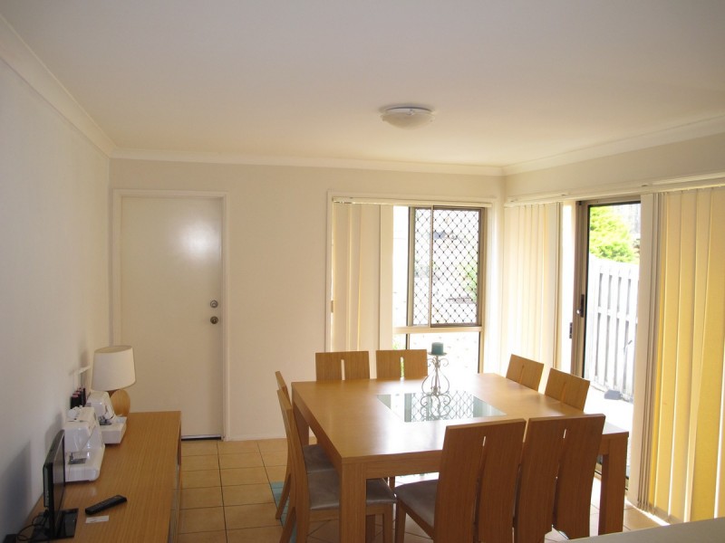 1/5 Kowhai Place, Nerang QLD 4211