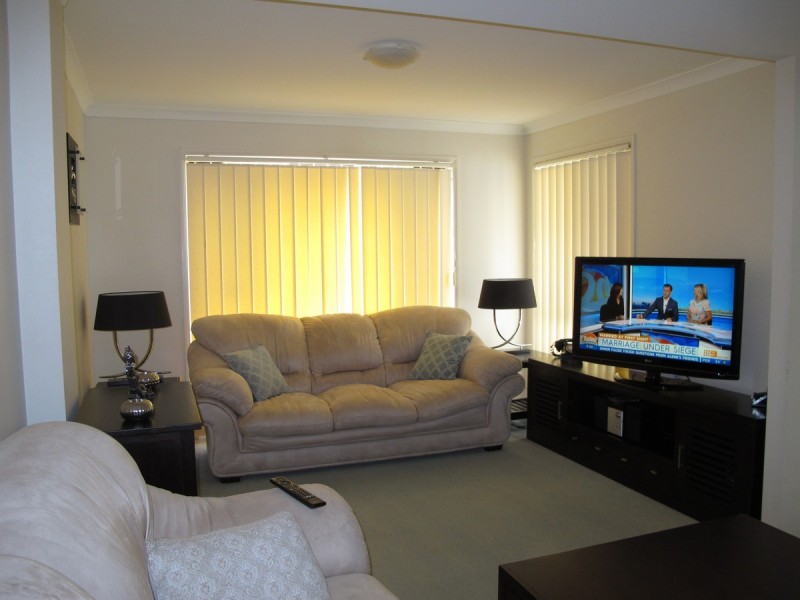 1/5 Kowhai Place, Nerang QLD 4211