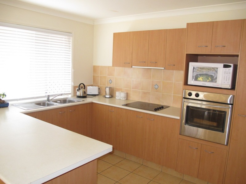 1/5 Kowhai Place, Nerang QLD 4211