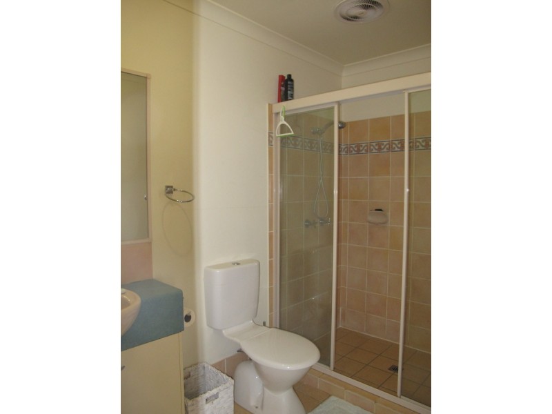 1/5 Kowhai Place, Nerang QLD 4211