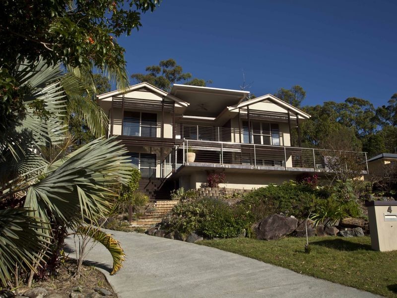4 Chevron Rise, Highland Park QLD 4211