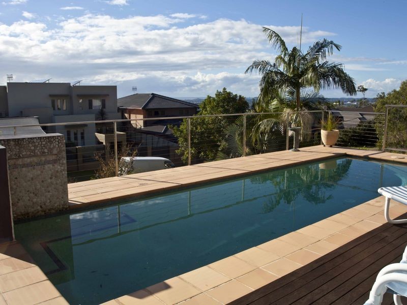 4 Chevron Rise, Highland Park QLD 4211
