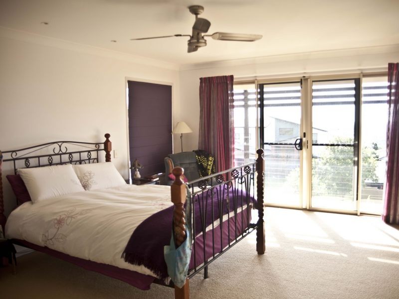 4 Chevron Rise, Highland Park QLD 4211