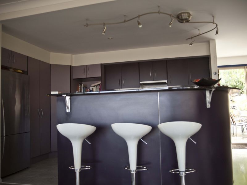 4 Chevron Rise, Highland Park QLD 4211
