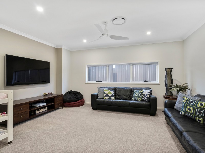 89 Peter Mills Drive, Gilston QLD 4211