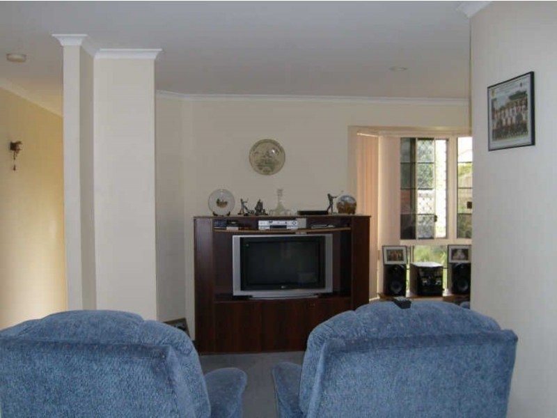 16 Rossmore Street, Nerang QLD 4211