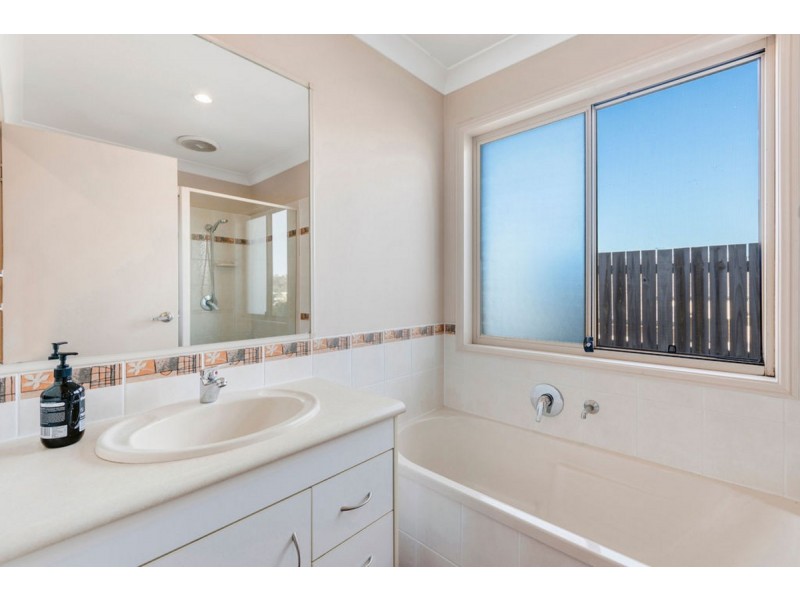 33 Sundew Crescent, Upper Coomera QLD 4209