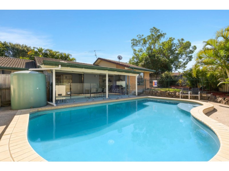 5 Lobban Court, Highland Park QLD 4211