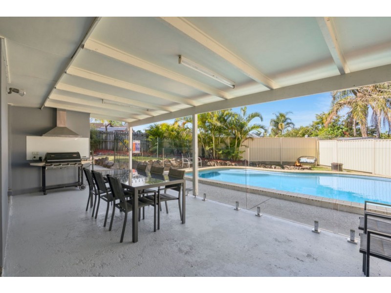 5 Lobban Court, Highland Park QLD 4211