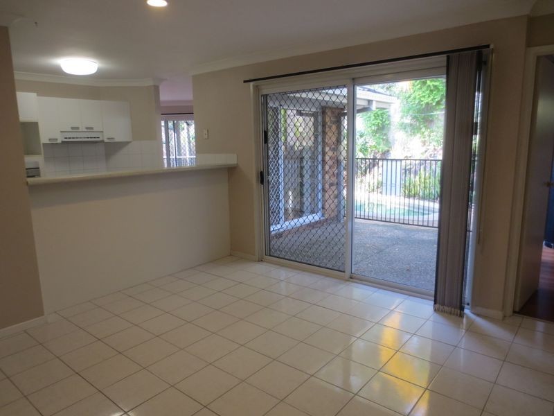 2/55 Sandalwood Terrace, Nerang QLD 4211