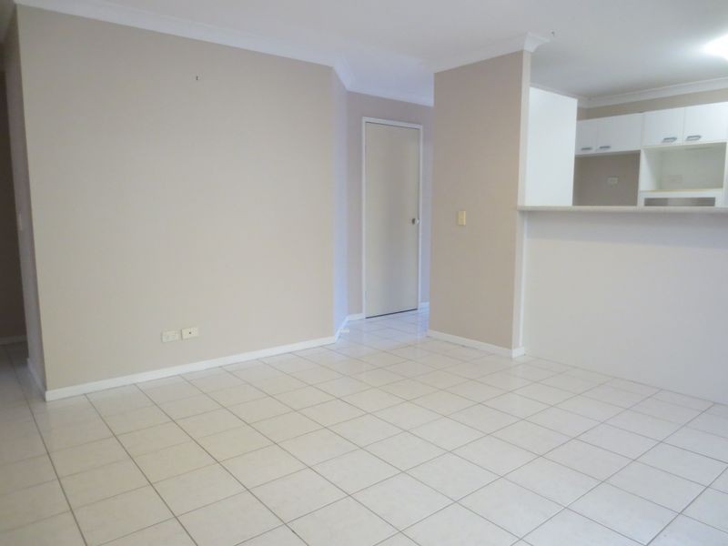 2/55 Sandalwood Terrace, Nerang QLD 4211