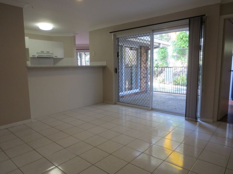 2/55 Sandalwood Terrace, Nerang QLD 4211