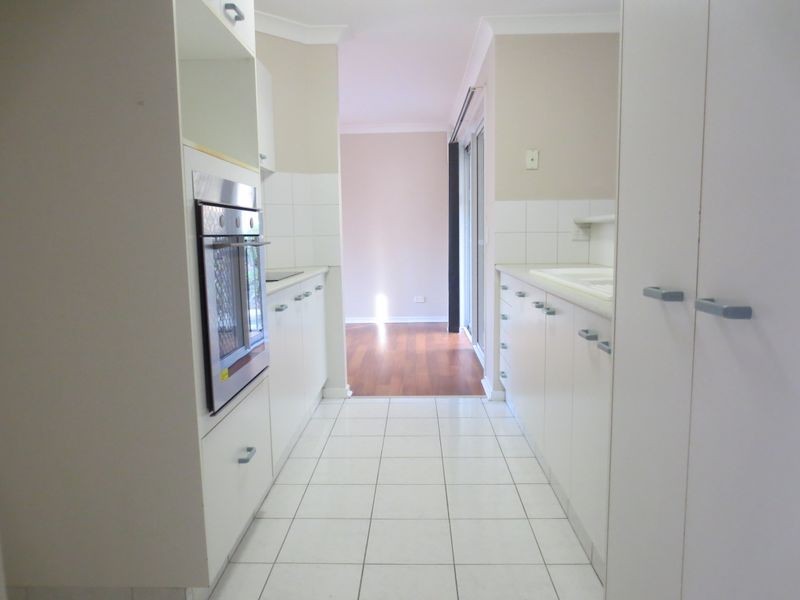 2/55 Sandalwood Terrace, Nerang QLD 4211
