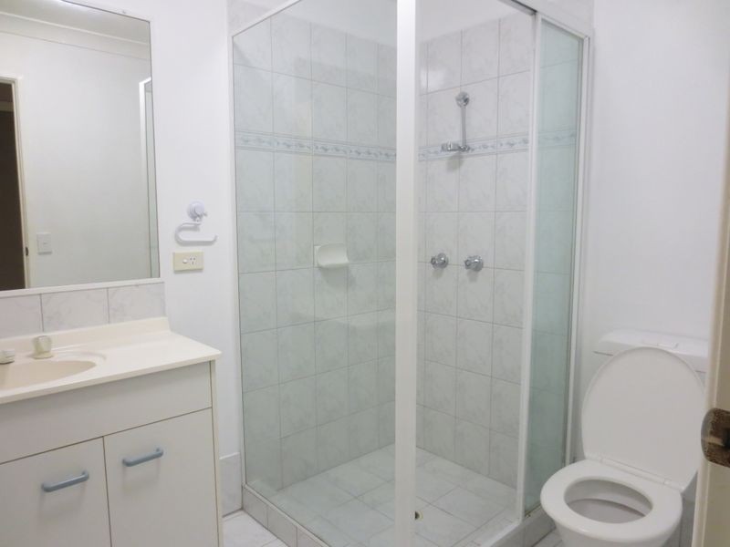 2/55 Sandalwood Terrace, Nerang QLD 4211