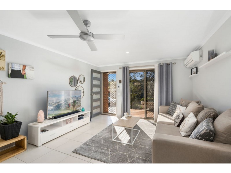 2/12 Ogilvie Crescent, Nerang QLD 4211