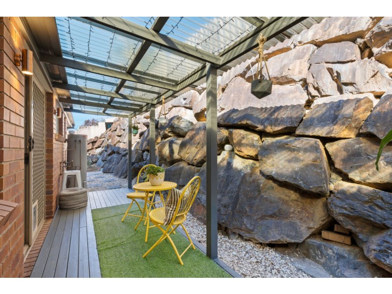 2/12 Ogilvie Crescent, Nerang QLD 4211